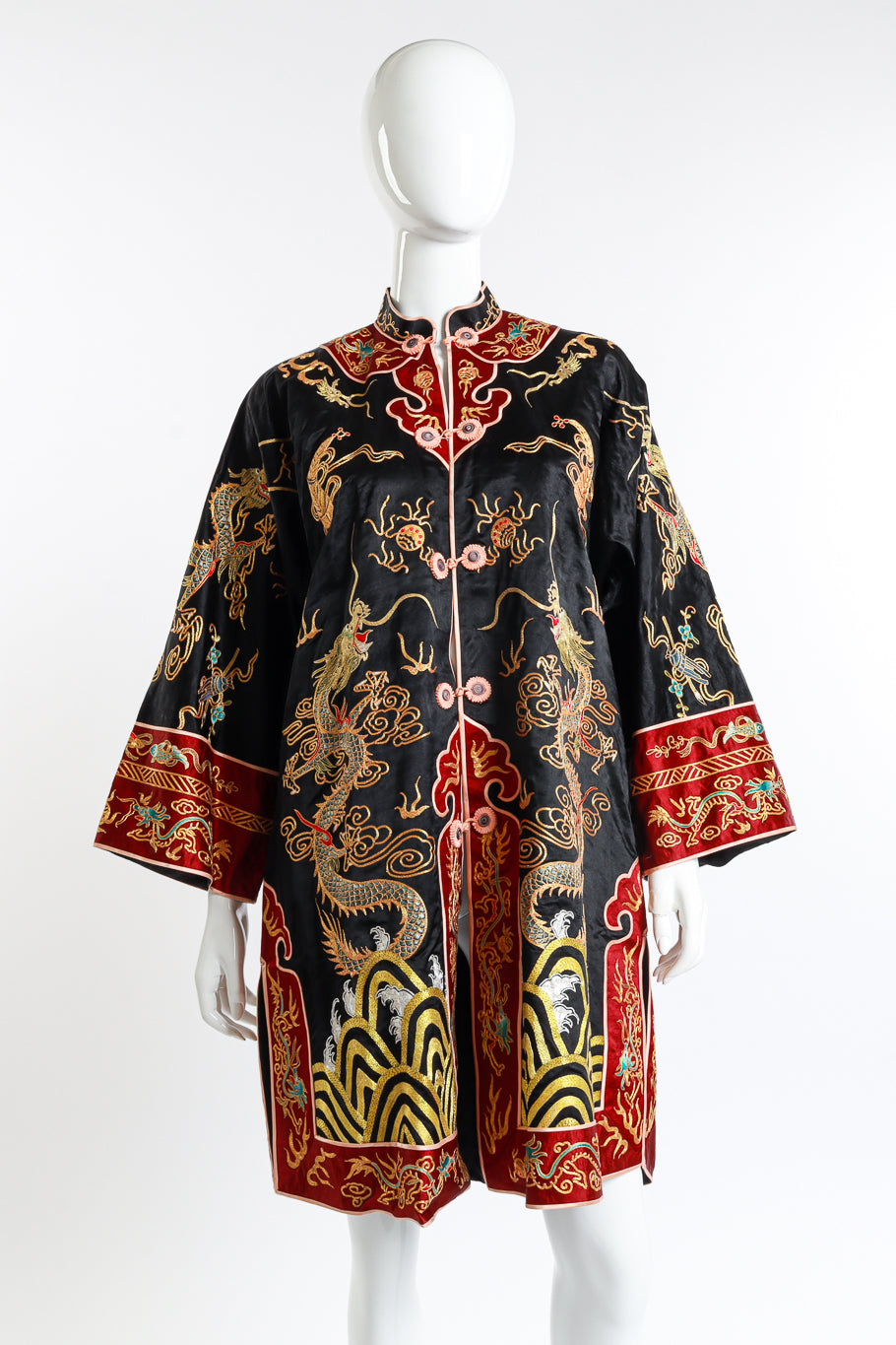 Vintage Chinese Raining Dragons Robe – Recess