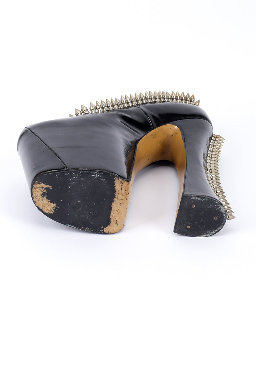 Blackw-spikesVWShoes-11_900x.