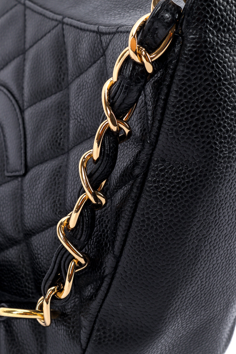 Chanel Quilted CC Shoulder Bag chain strap closeup @recess la