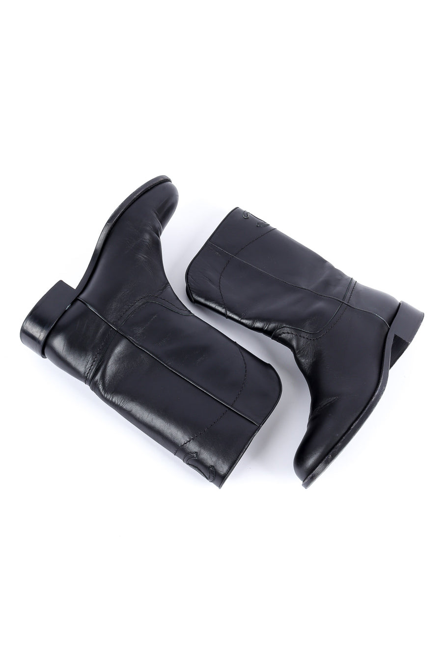 CHANELBlackboots-8_900x.jpg?v=