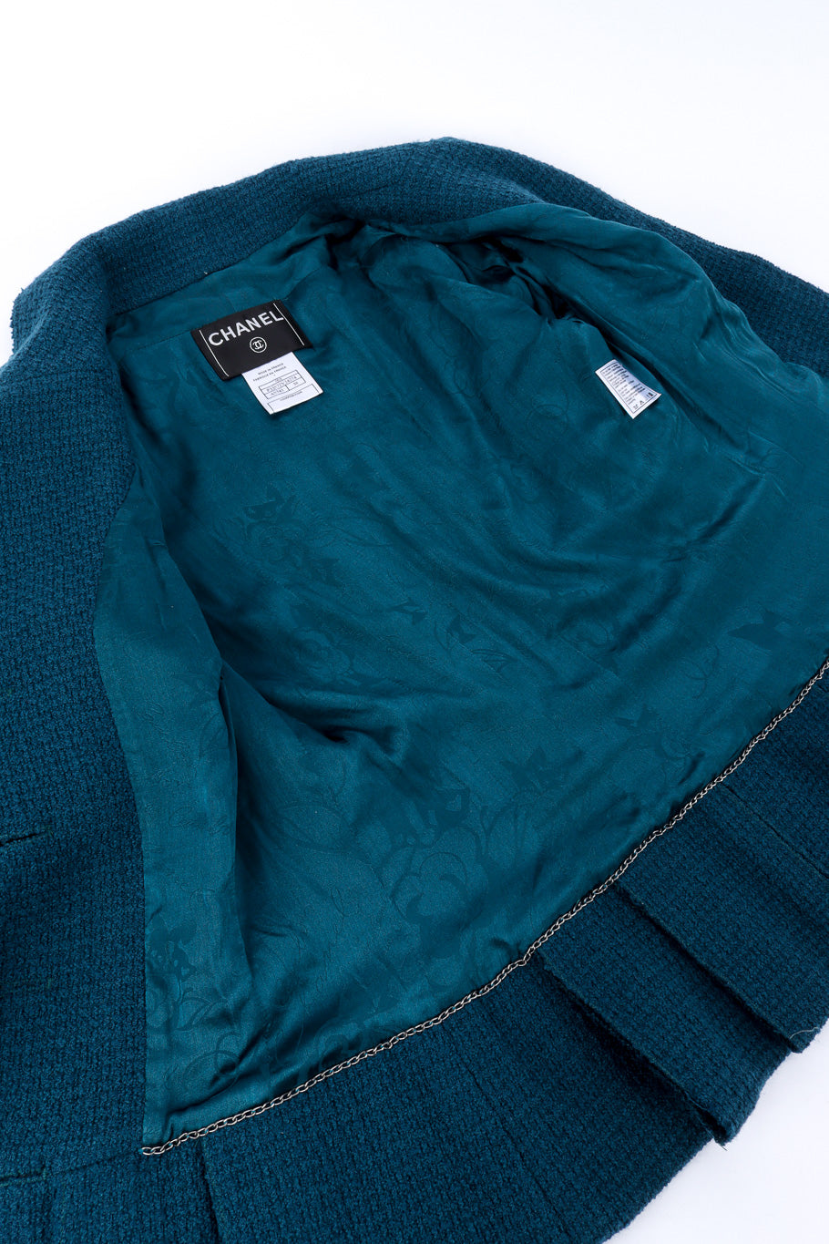 2008A Wool Carwash Hem Jacket & Skirt Set view of jacket lining @Recessla