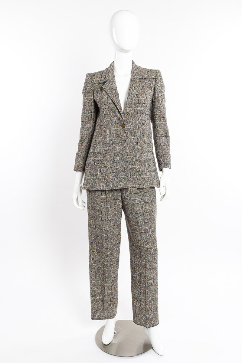 1997 A/W Bouclé Tweed Suit Set on mannequin @recessla