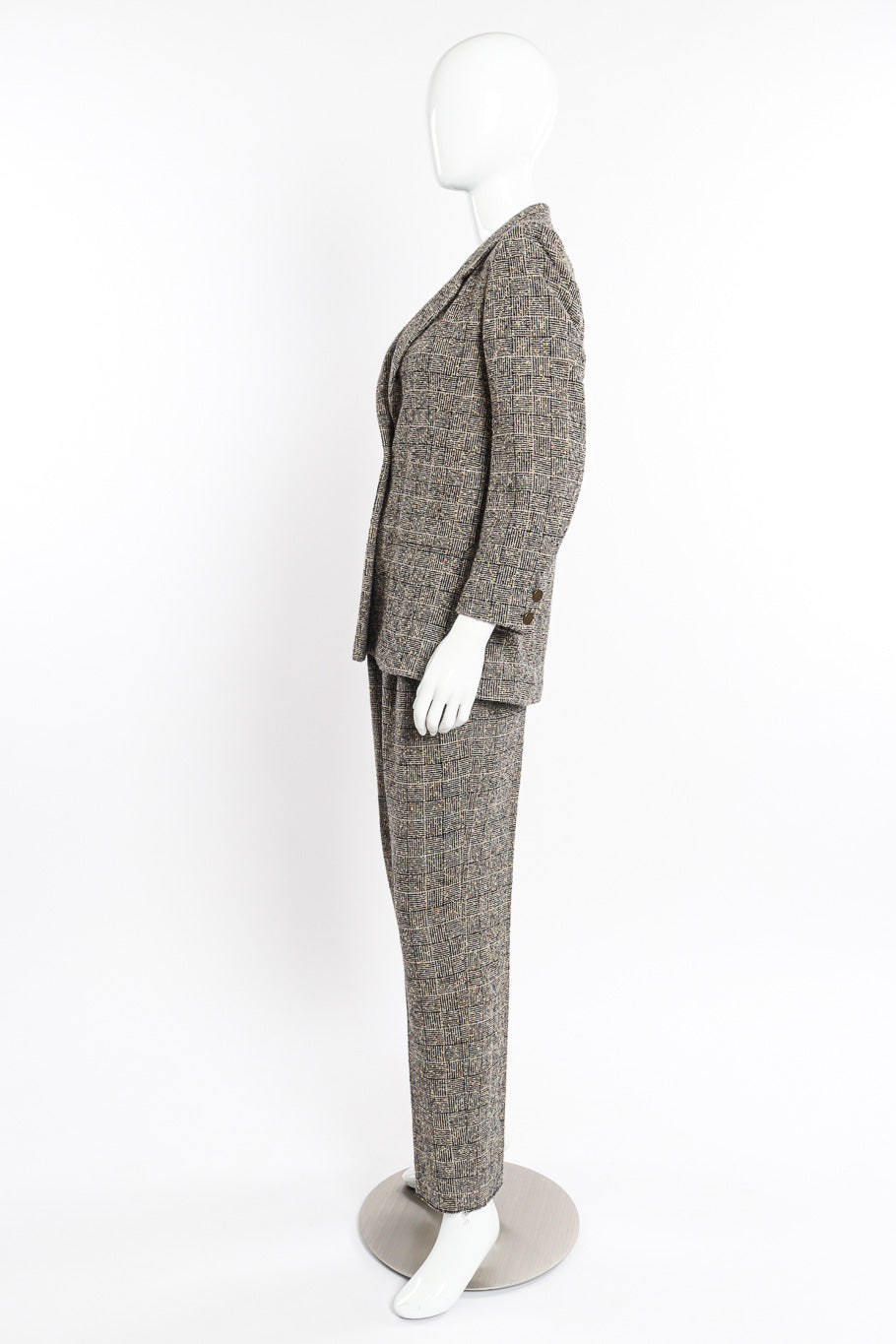 1997 A/W Bouclé Tweed Suit Set on mannequin side @recessla