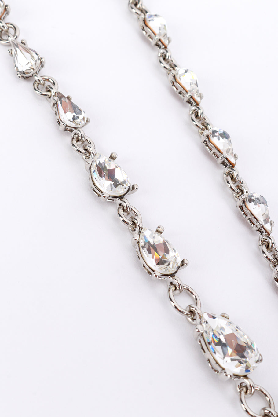 Oscar de la Renta Teardrop Crystal Lariat Necklace detail 1 @recess la