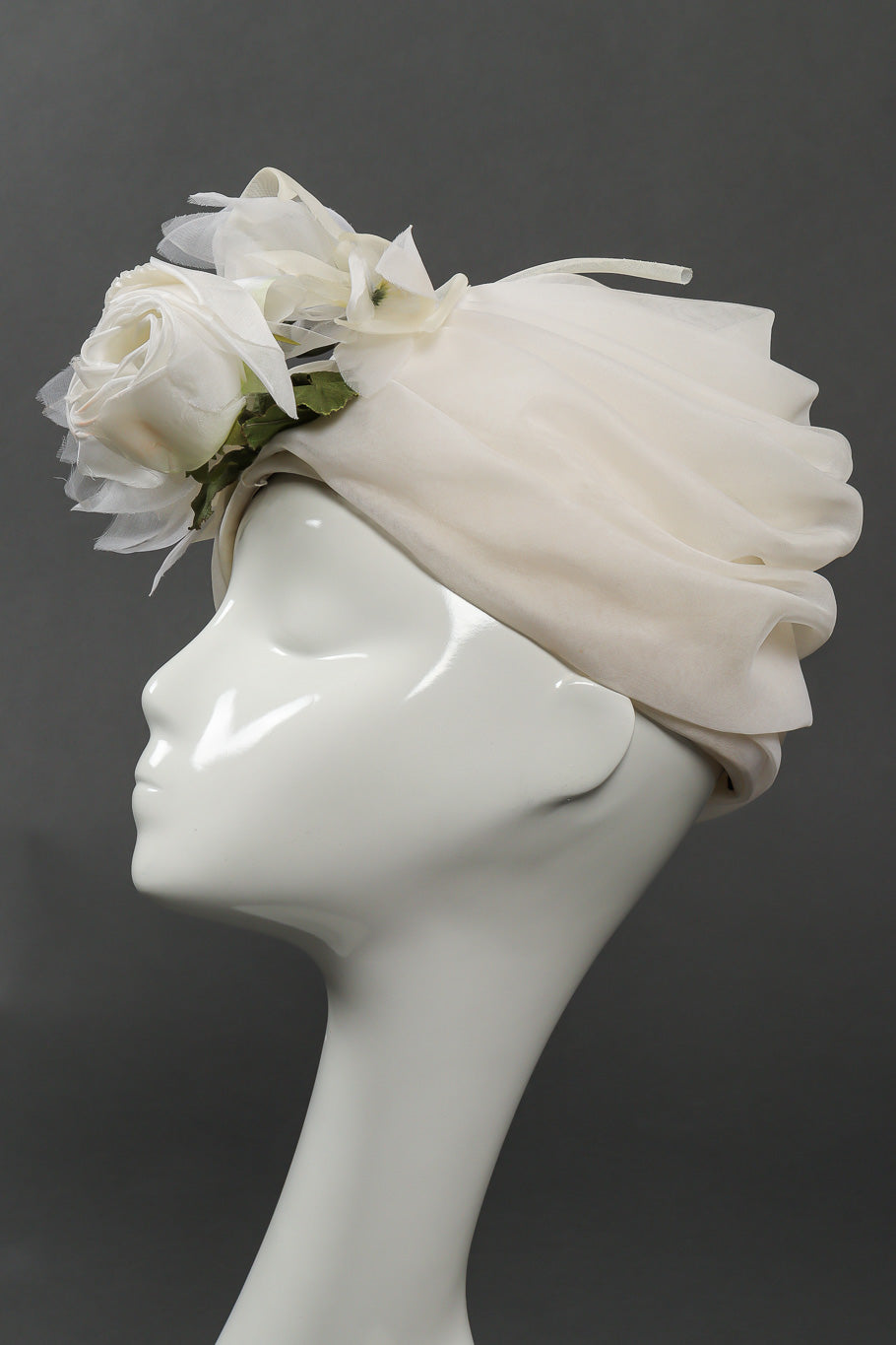Organza hat by Christian Dior on mannequin side @recessla