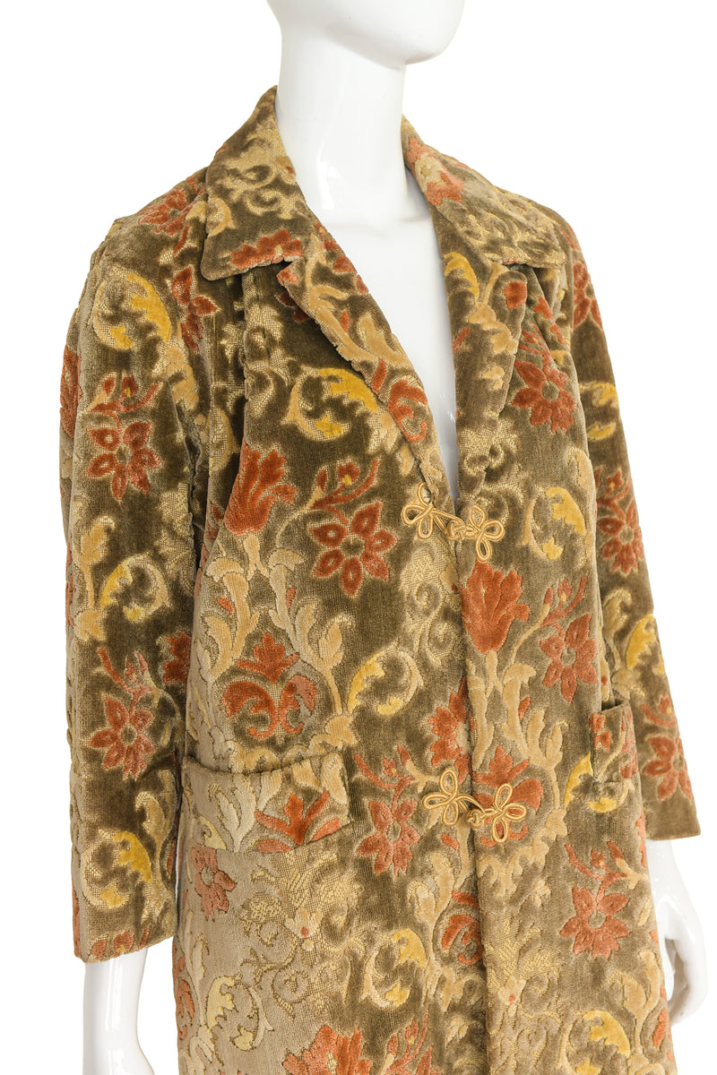Vintage floral chenille carpet coat on mannequin close front @ Recess LA