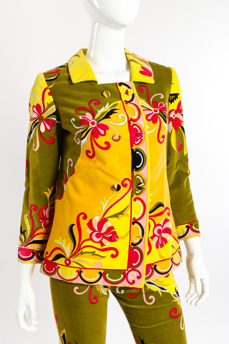 Mod floral pantsuit by Emilio Pucci on mannequin close @recessla