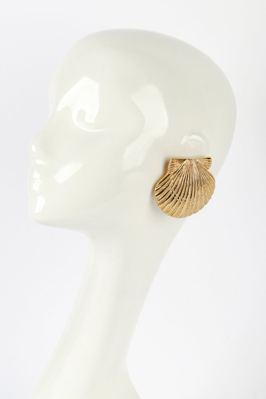 Vintage Oscar de la Renta Golden Seashell Button Earrings on mannequin @recess la