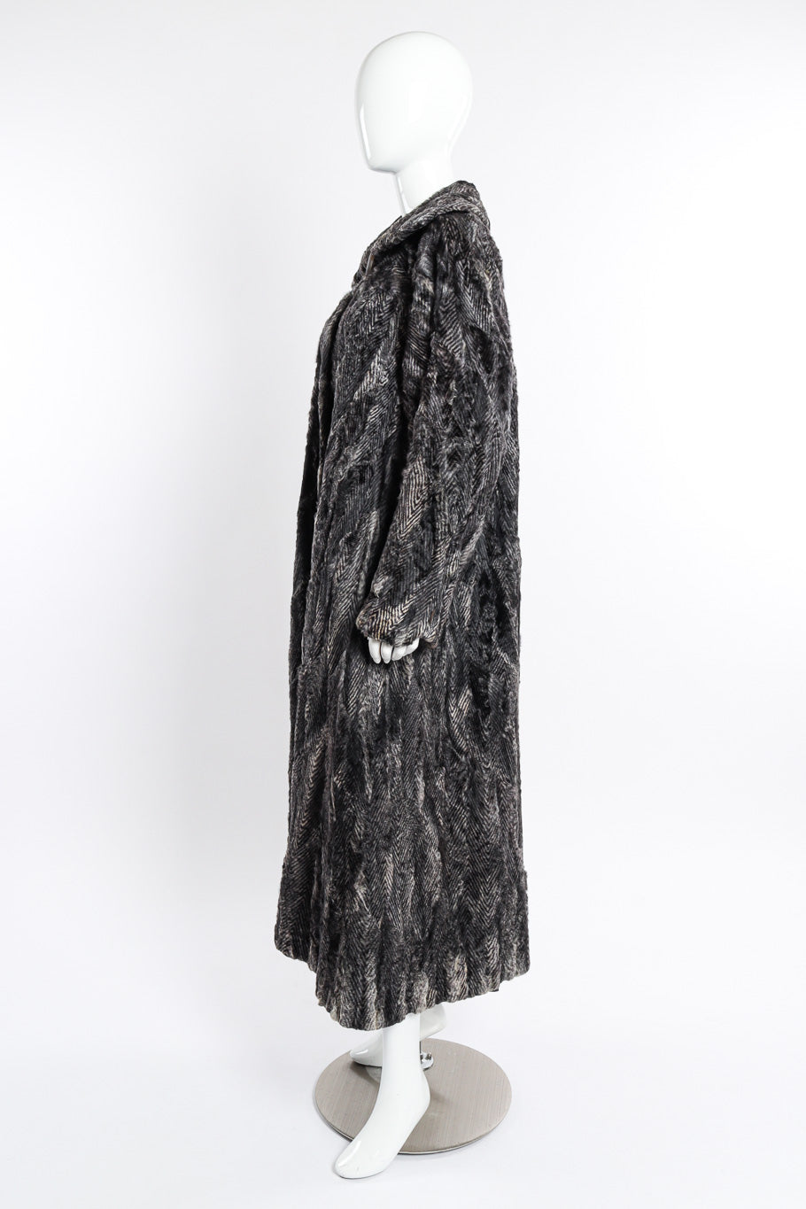 Vintage Fendi Lamb Fur Coat side on mannequin @recessla