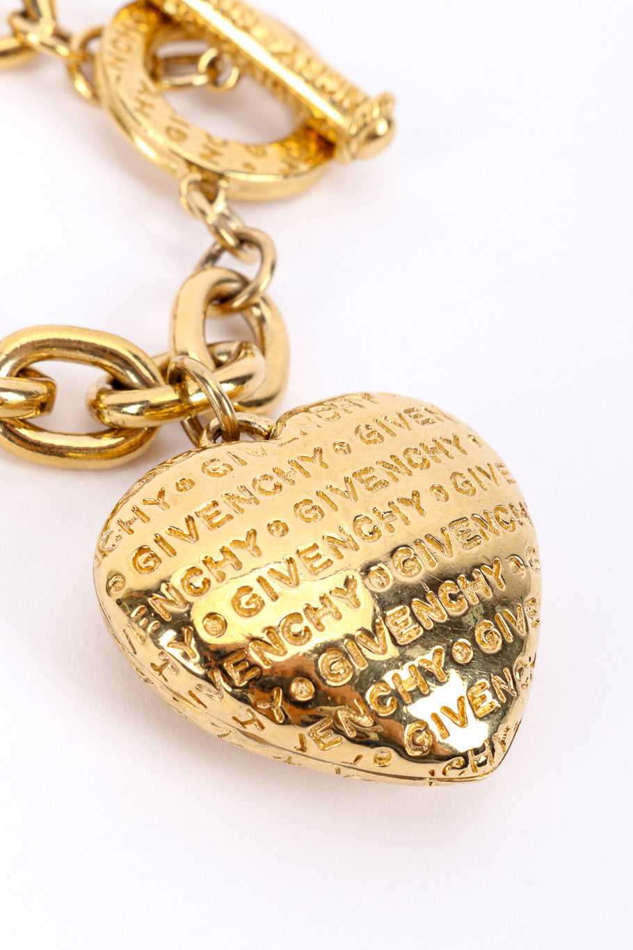 Vintage Givenchy Heart Charm Chain Bracelet heart closeup @recessla
