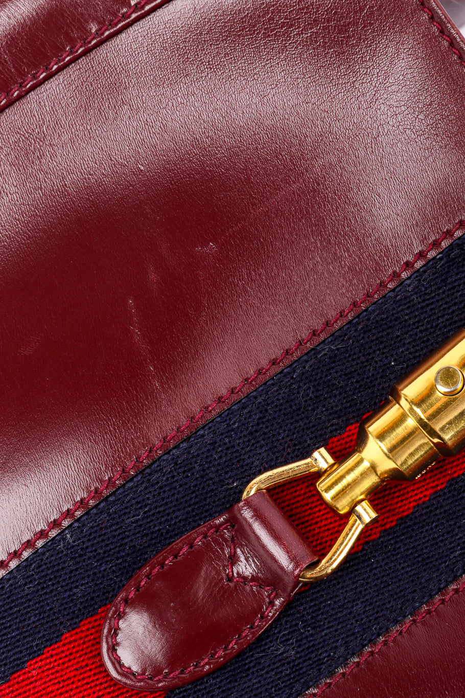 Vintage Gucci Jackie 1961 Piston Lock Hobo Bag closeup scratch @recessla