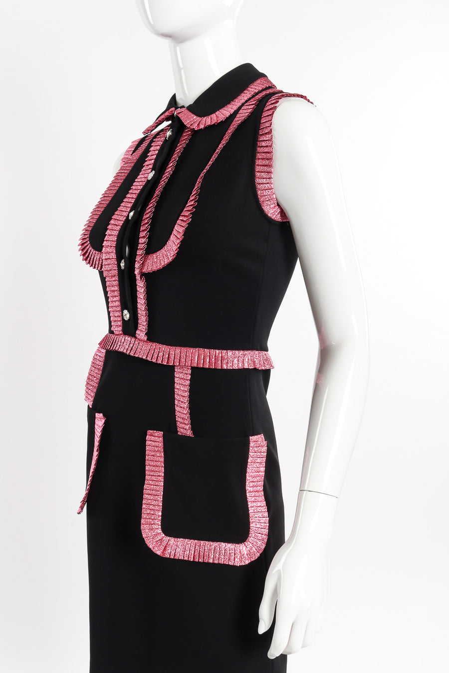 open lace back dress Gucci Pleated Trim Sleeveless Dress – Recess