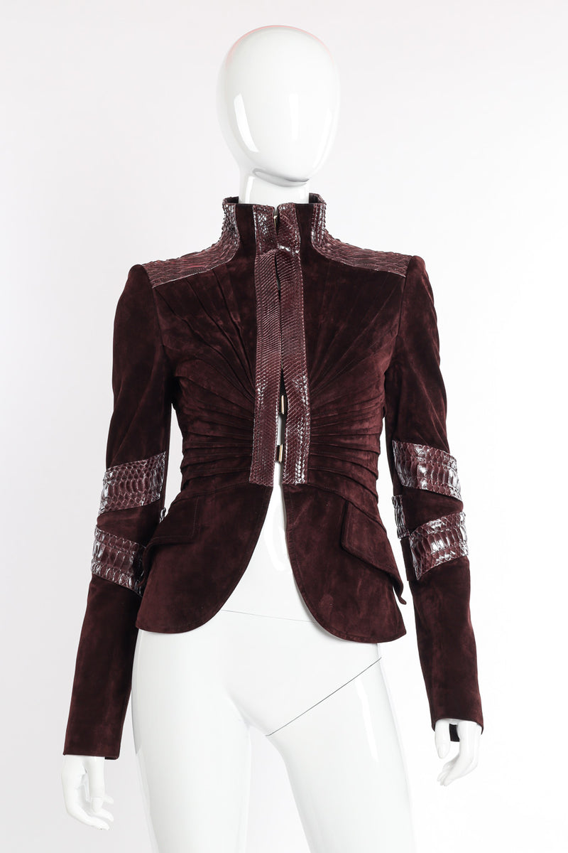 2004 F/W Suede Python Darted Jacket by Gucci on mannequin @recessla