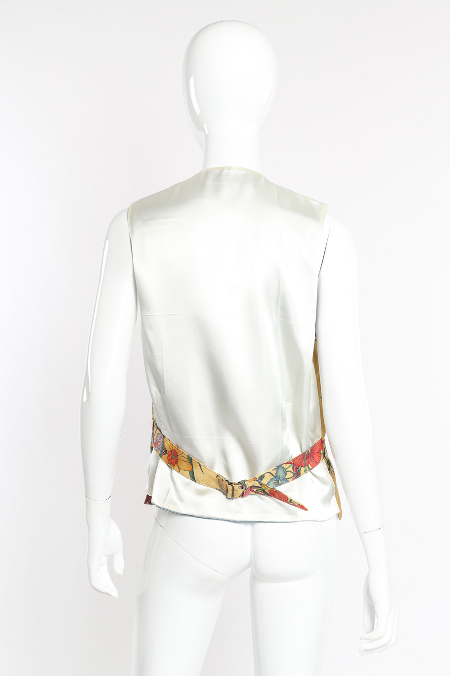 Floral Vest by Gucci on mannequin back @recessla