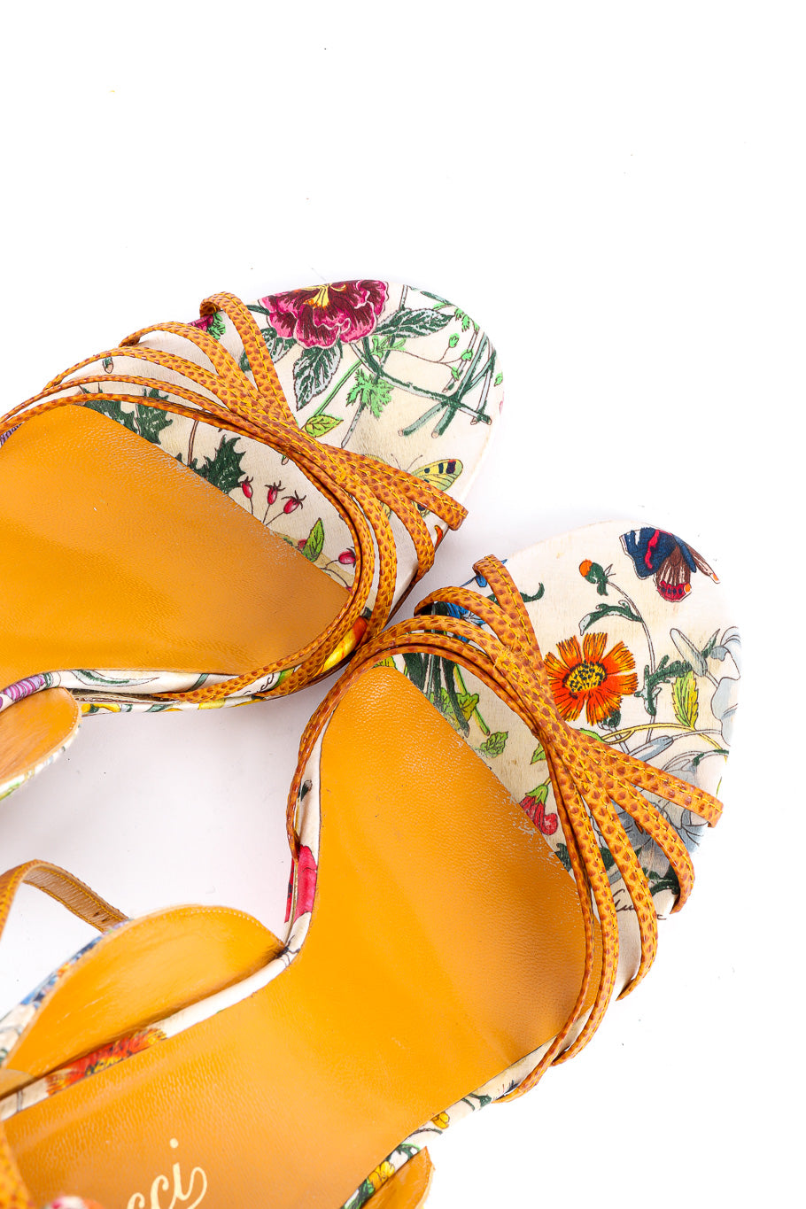 Gucci floral print bamboo wedge sandal open toe details @recessla