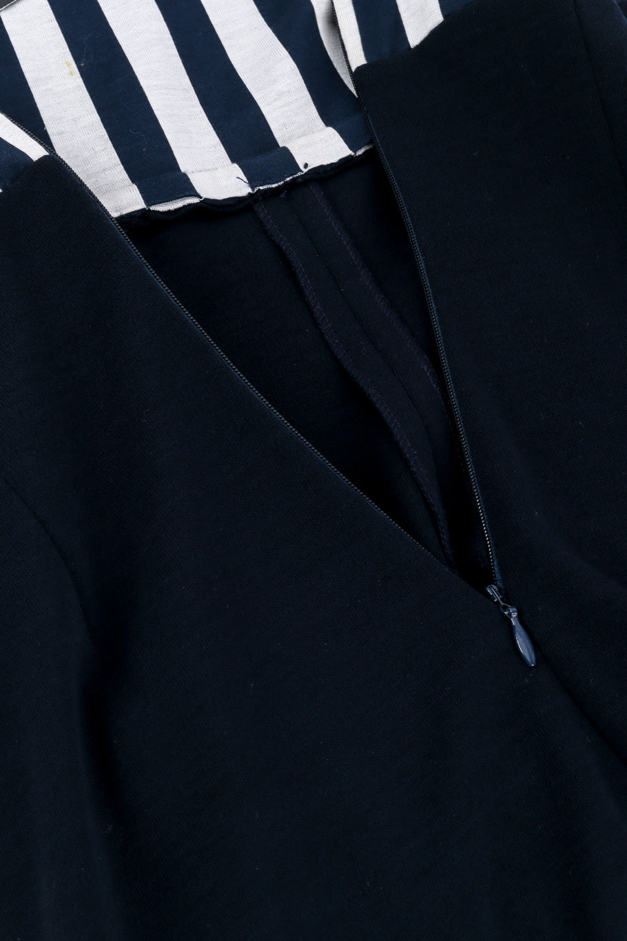 Vintage Geoffrey Beene Striped Jumpsuit alternate zipper closure closeup @Recessla