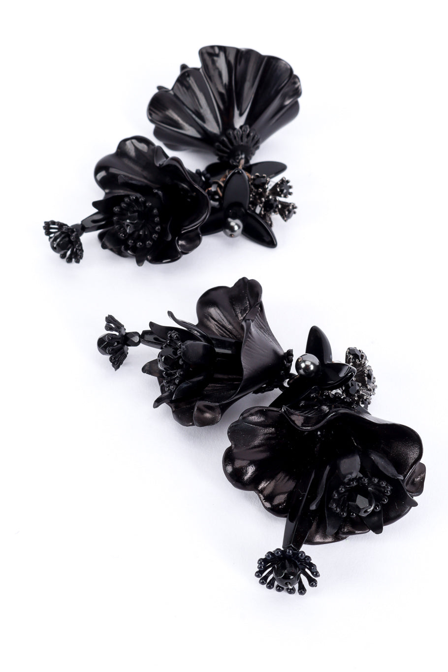 Vintage Oscar de la Renta Black Hibiscus Cluster Earrings detail @recess la