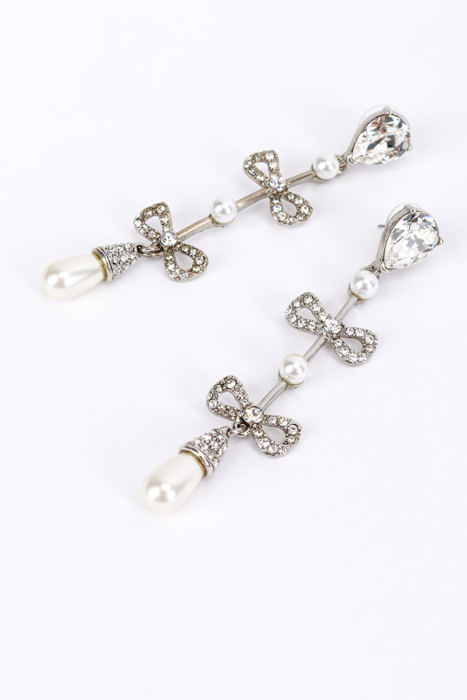 Vintage Oscar de la Renta Crystal & Pearl Bow Drop Earrings detail @recess la