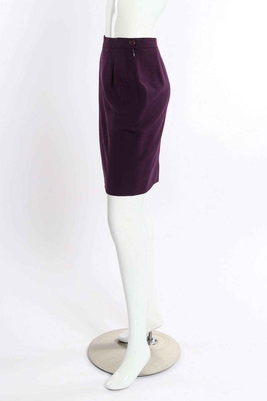 Vintage Hermés Asymmetrical Blazer and Skirt Set skirt side view on mannequin @recessla