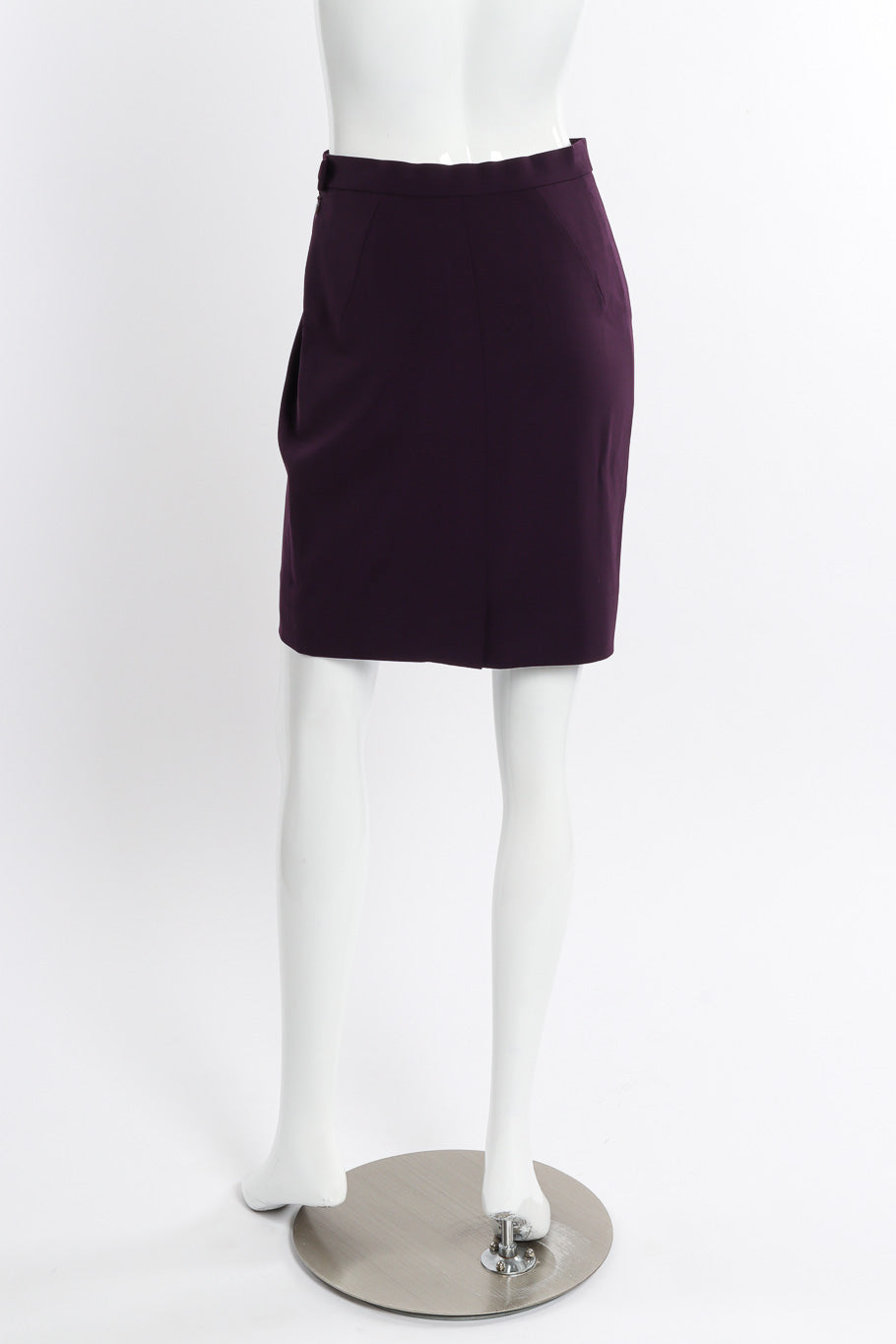 Vintage Hermés Asymmetrical Blazer and Skirt Set skirt back view on mannequin @recessla