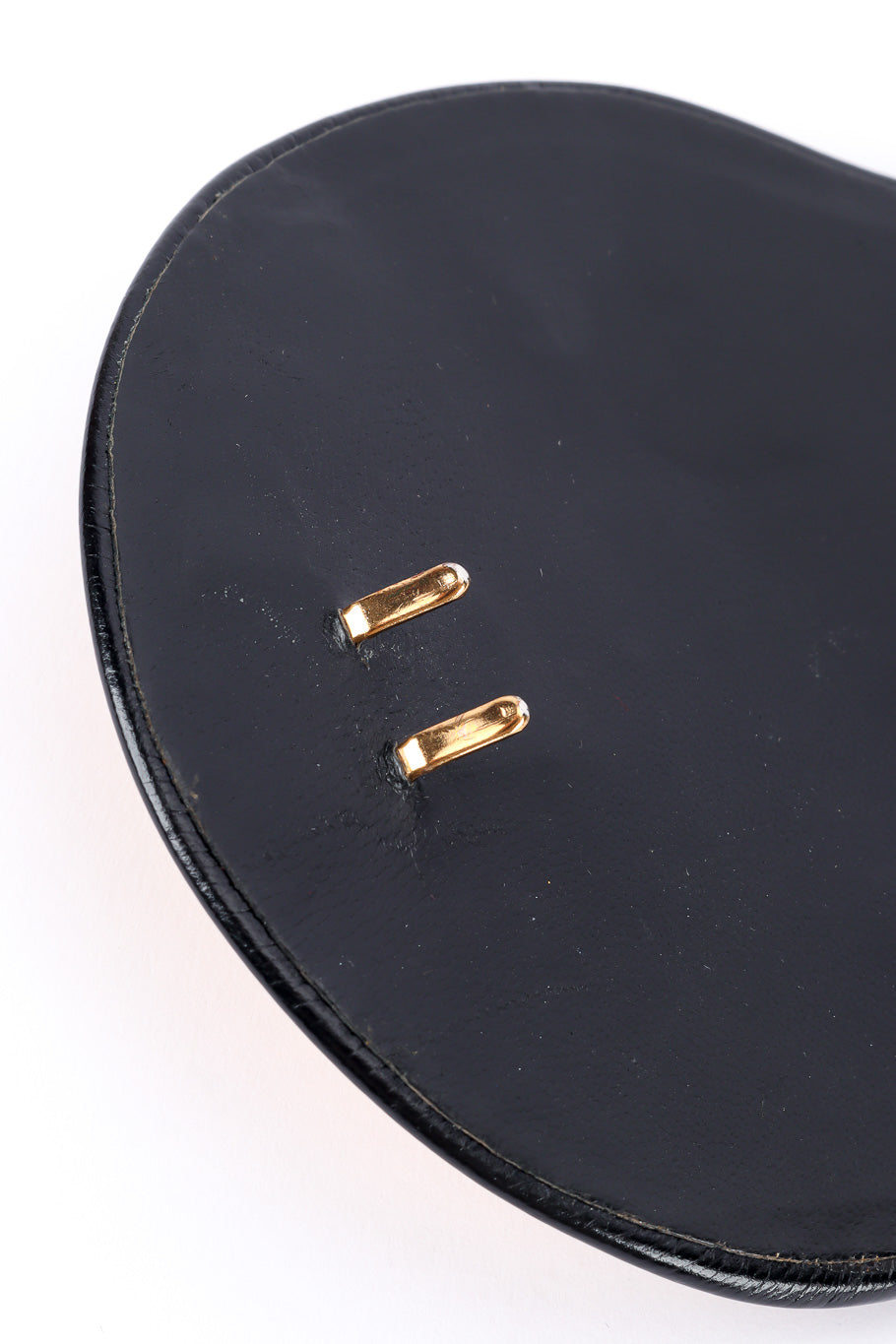 Vintage Harry Rosenfeld Caesar Medallion Leather Belt hook closure closeup @Recessla