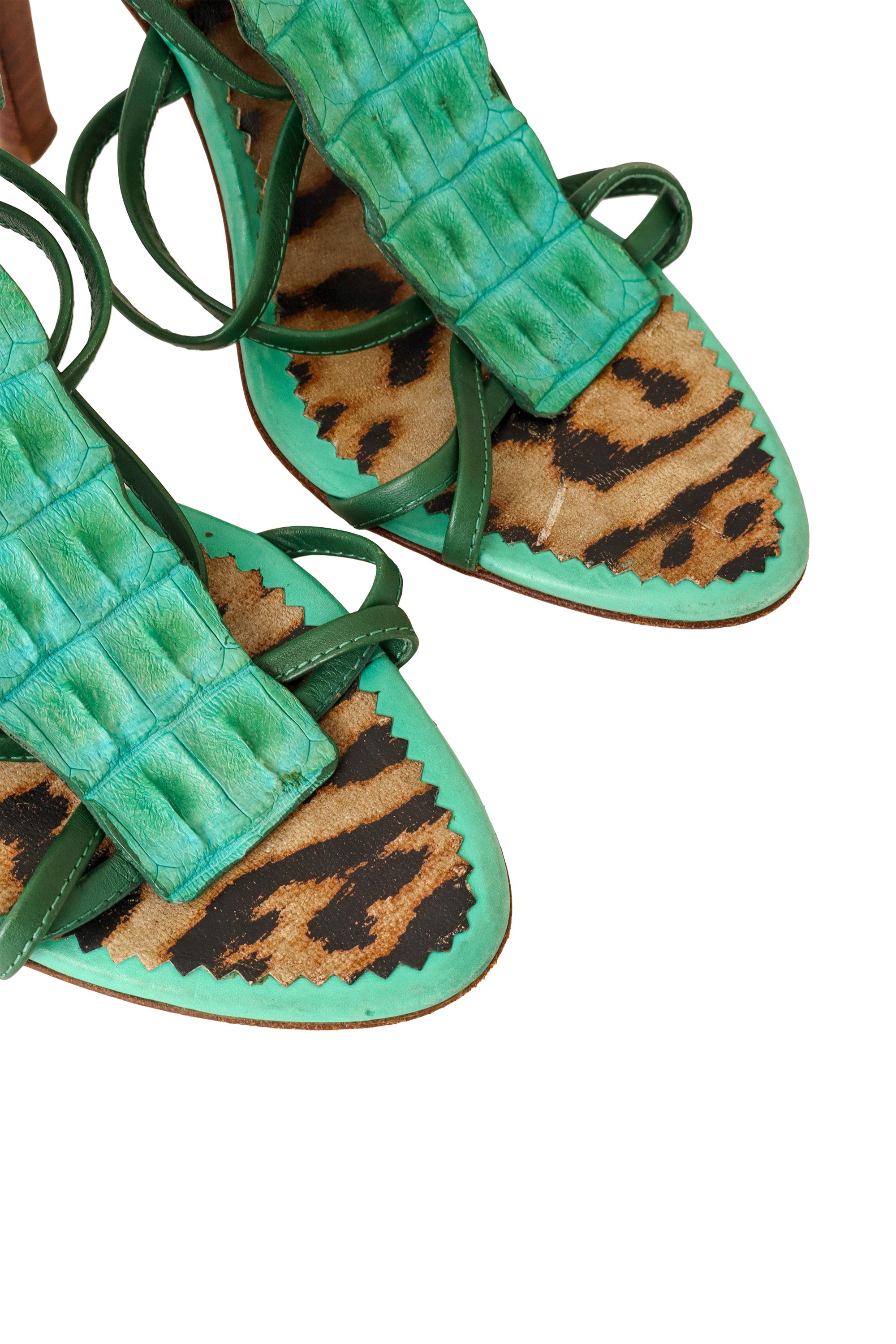 2005 S/S Green Strappy Crocodile Heels toe bed up close @ Recess LA 
