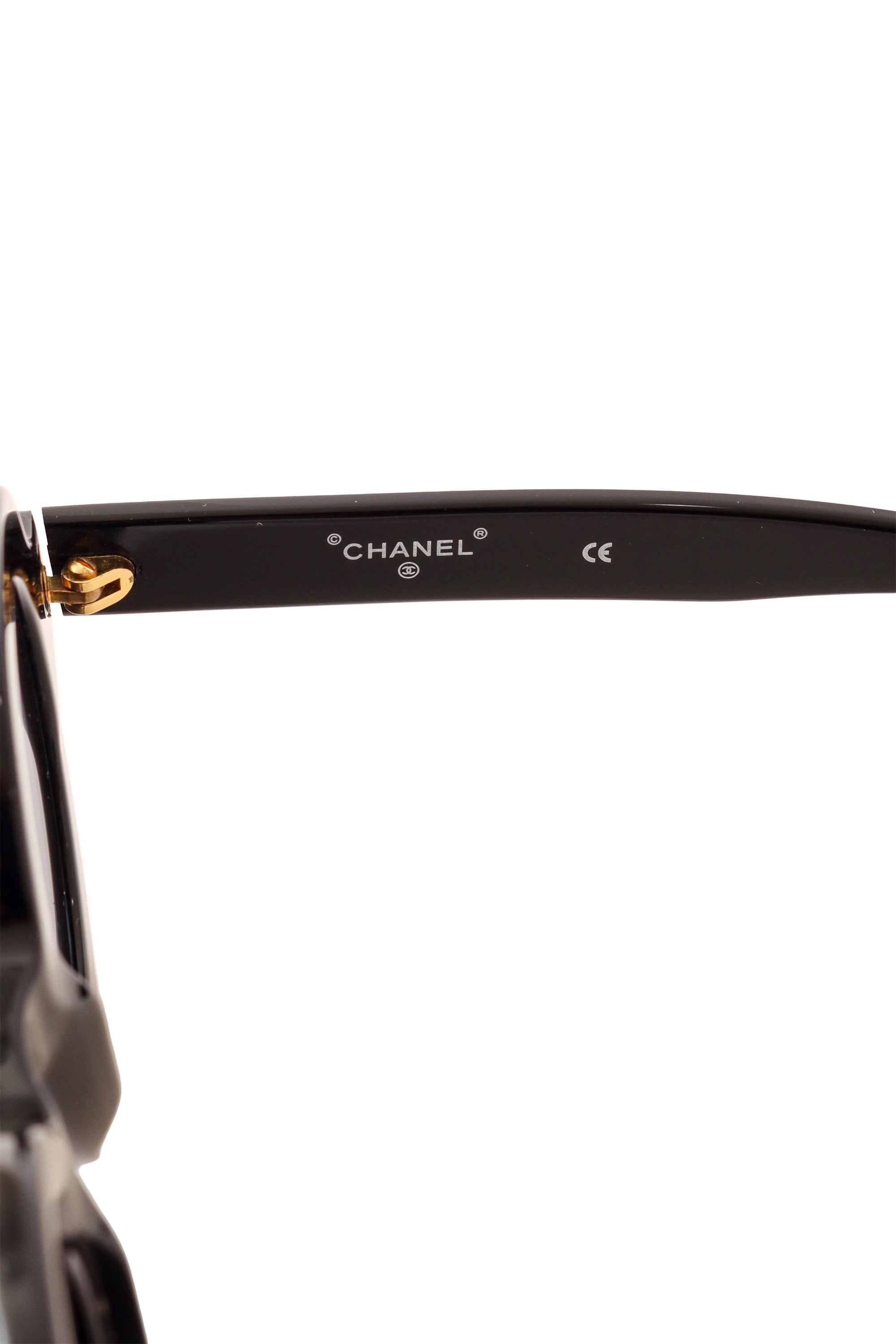 Round logo sunglasses by Chanel logo @ Recess LA