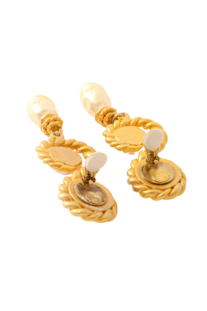 Double pearl twist earrings by Chanel from the 1990 Spring Summer collection bacl clips @ Recess La 