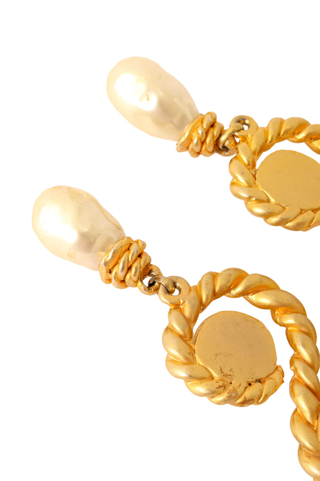 Double pearl twist earrings by Chanel from the 1990 Spring Summer collection back @ Recess LA 