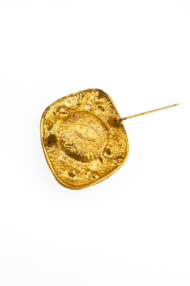 Vintage Chanel Baroque Pearl Brooch back pin open @recess la