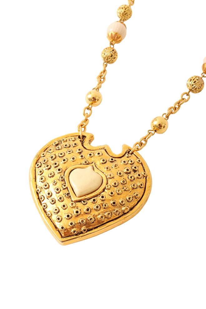 Heart shield pendant necklace pendant close @ Recess LA