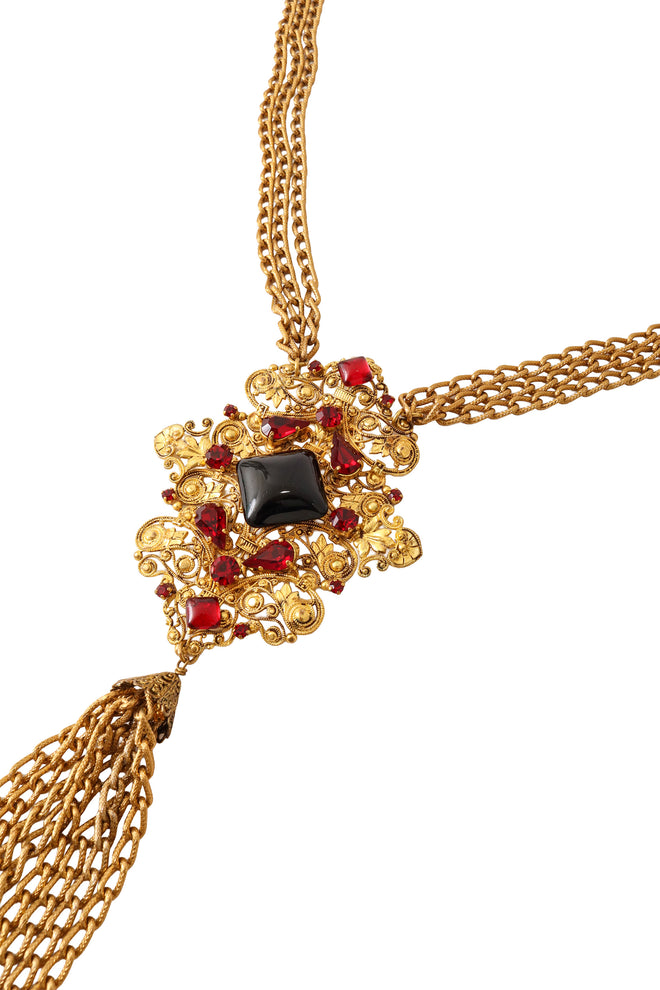 Statement pendant necklace close @ Recess LA