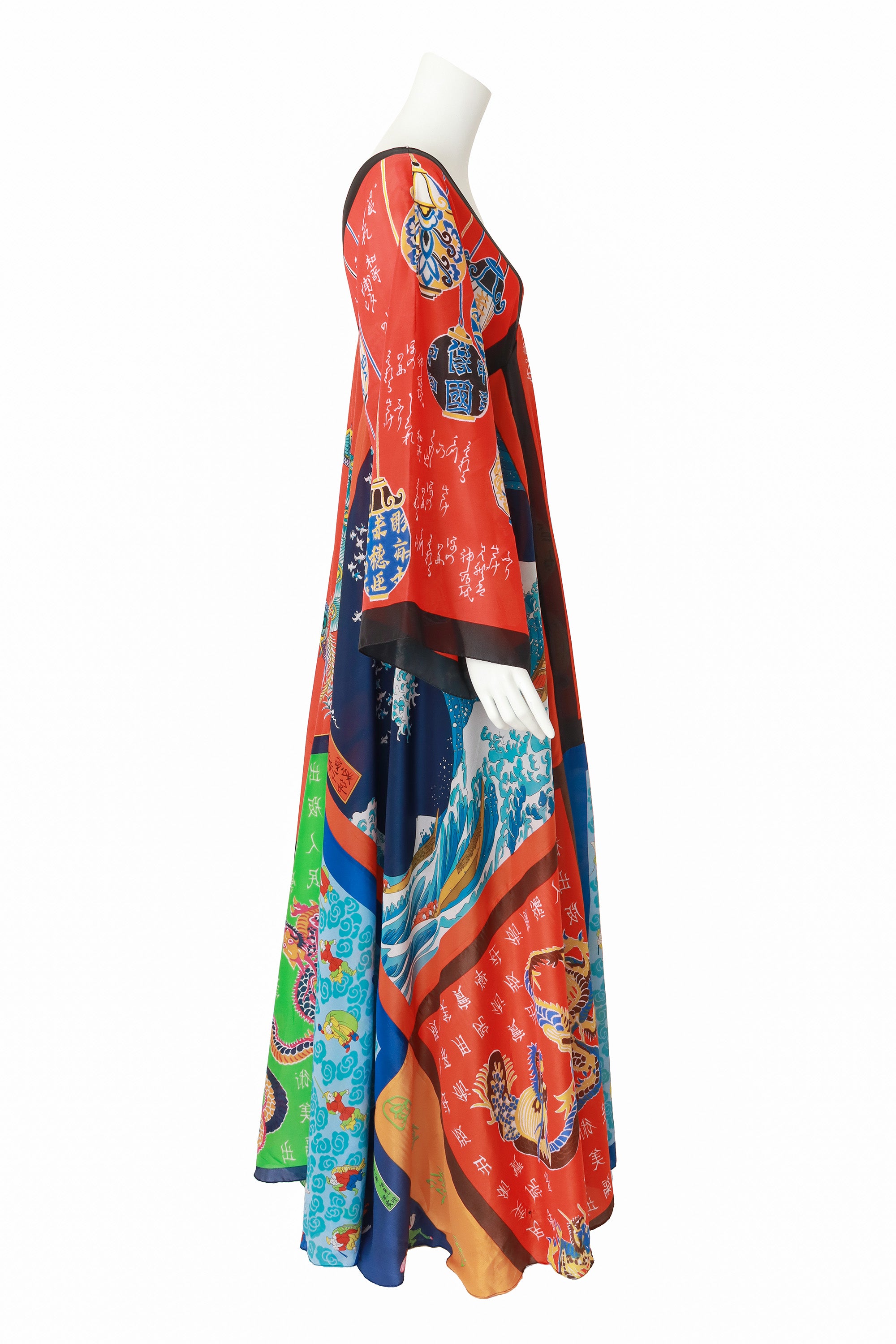 print dress by La Vetta on mannequin side @ Recess LA