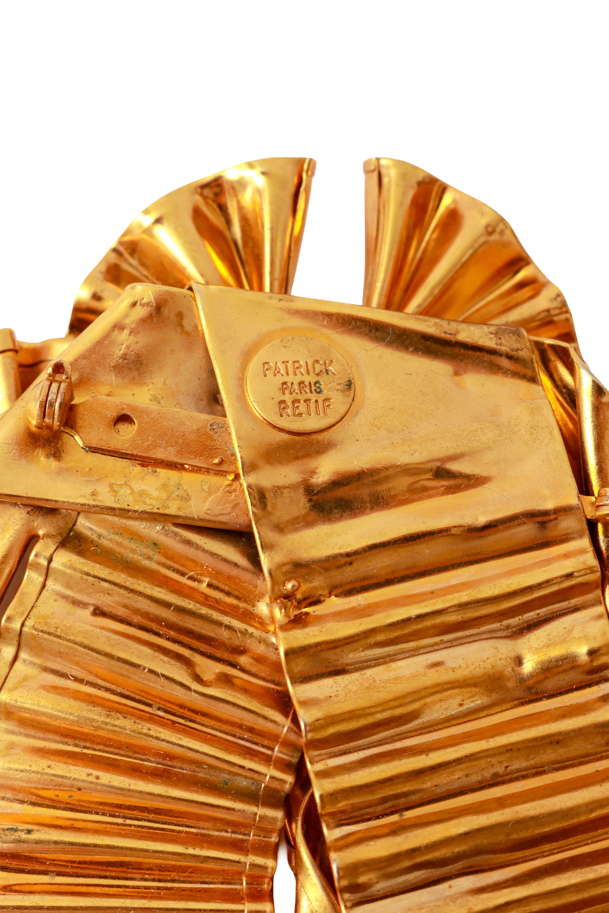 bow brooch by Patrick Retif cartouche @ Recess LA