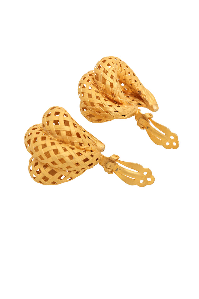 Woven raffia clip earrings backs open @ Recess LA