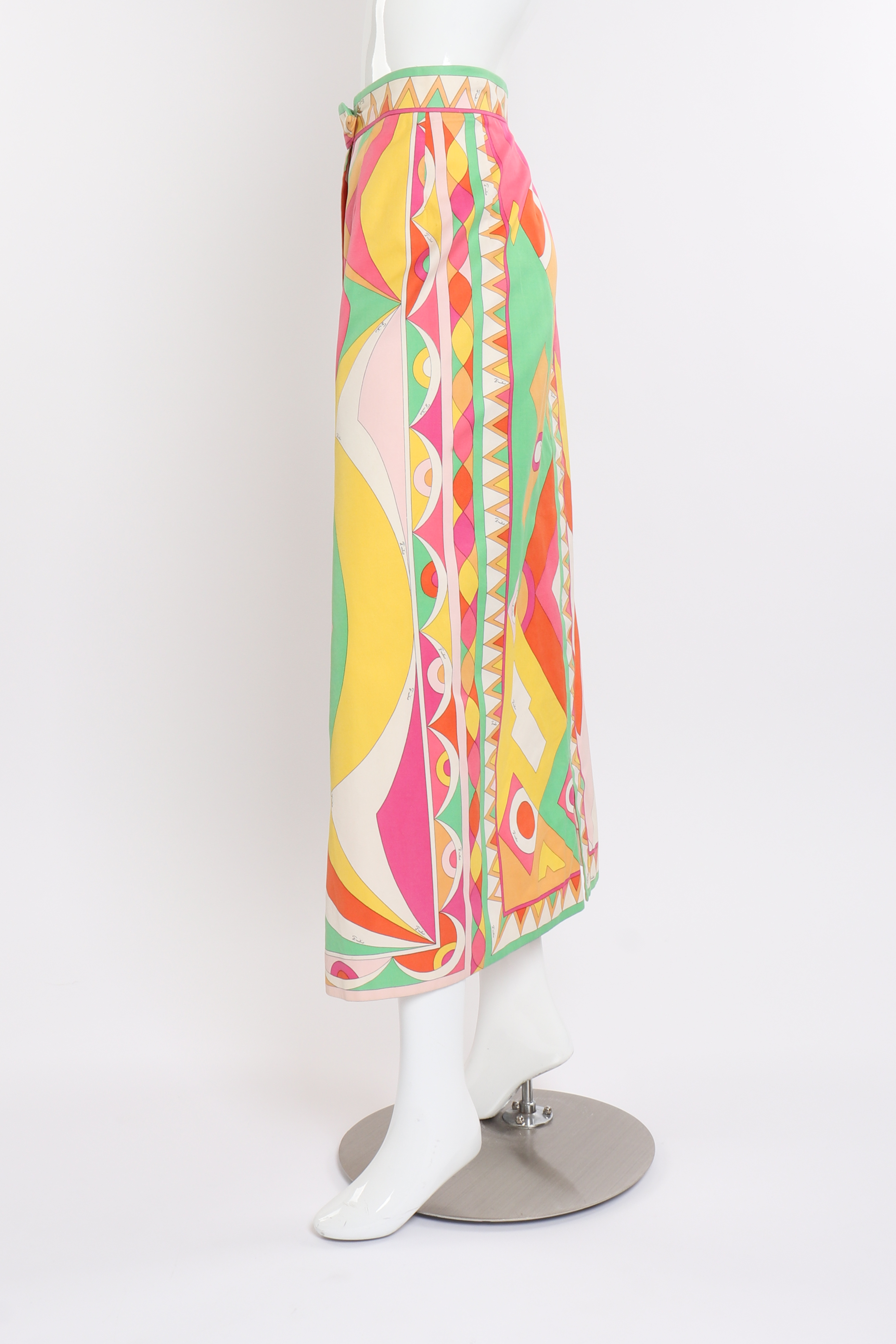 Vintage geometric graphic printed maxi skirt left side view as worn on mannequin @RECESS LA