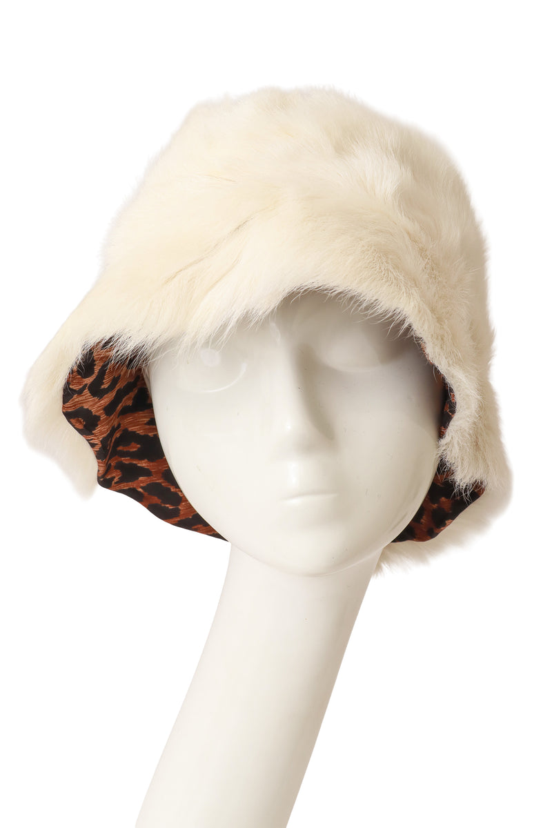 Dolce & Gabbana Off White Acrylic Fur Womens Bucket Hat Dolce & Gabbana Off White Acrylic Fur Womens Bucket Hat main image 3