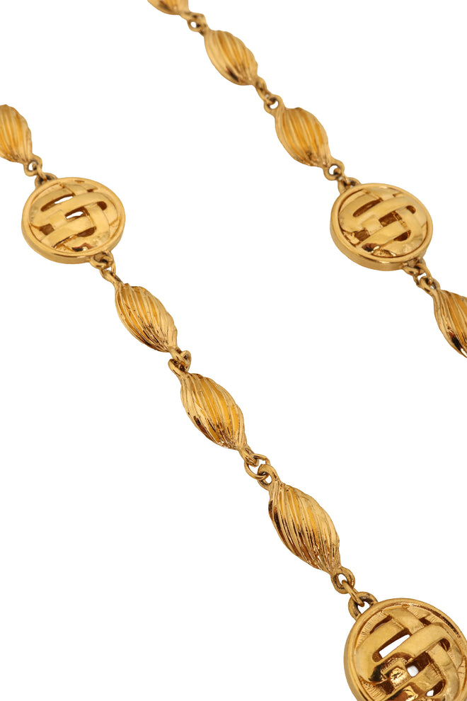 Medallion Station Chain Necklace chain close @ Recess LA