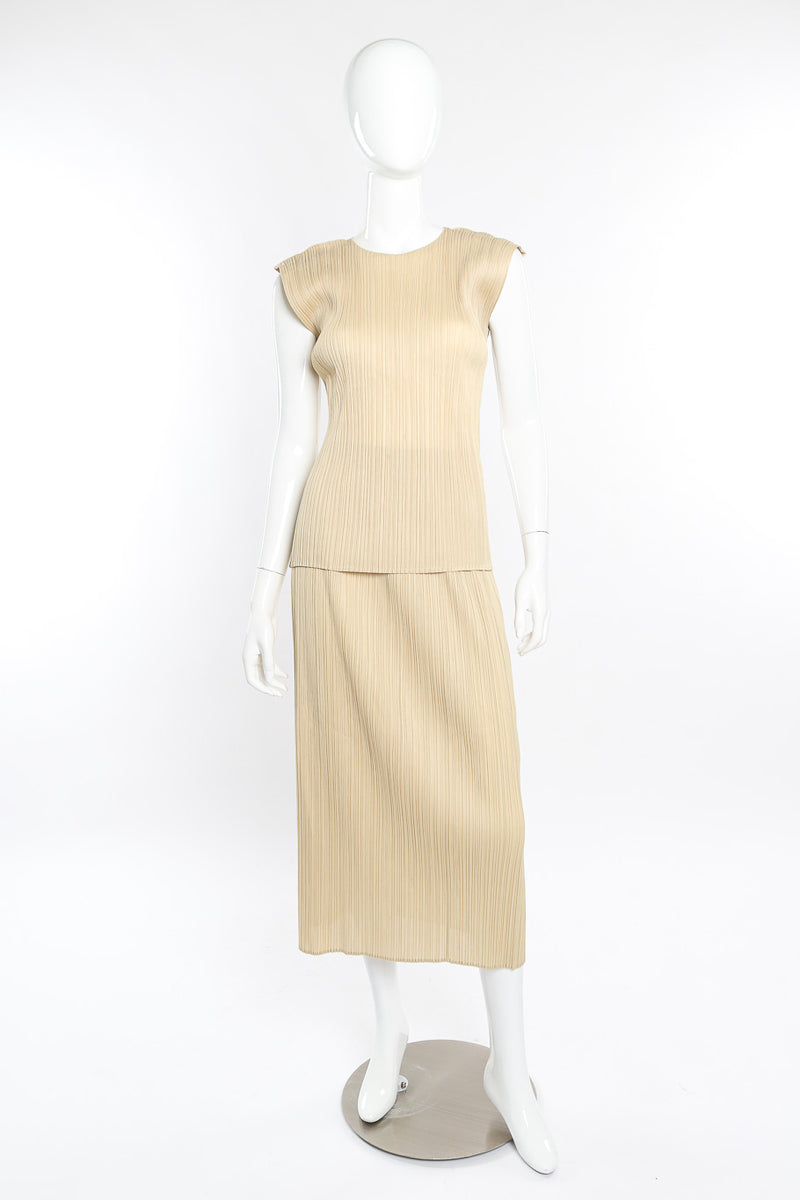 Pleats Please Issey Miyake Pleated Two Piece Set front view on mannequin @Recessla