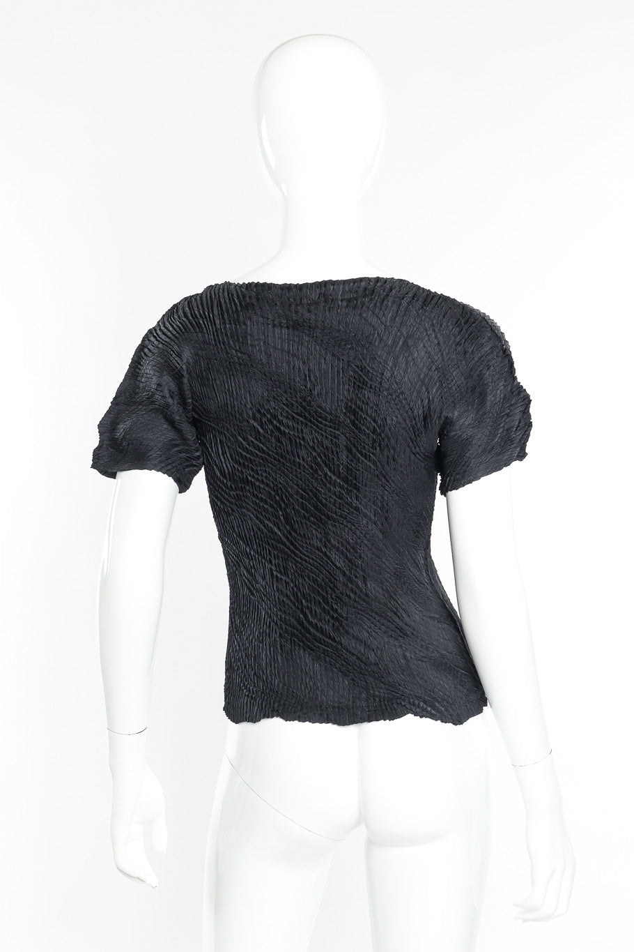 Issey Miyake Wave Ruche Top back view on mannequin @Recessla