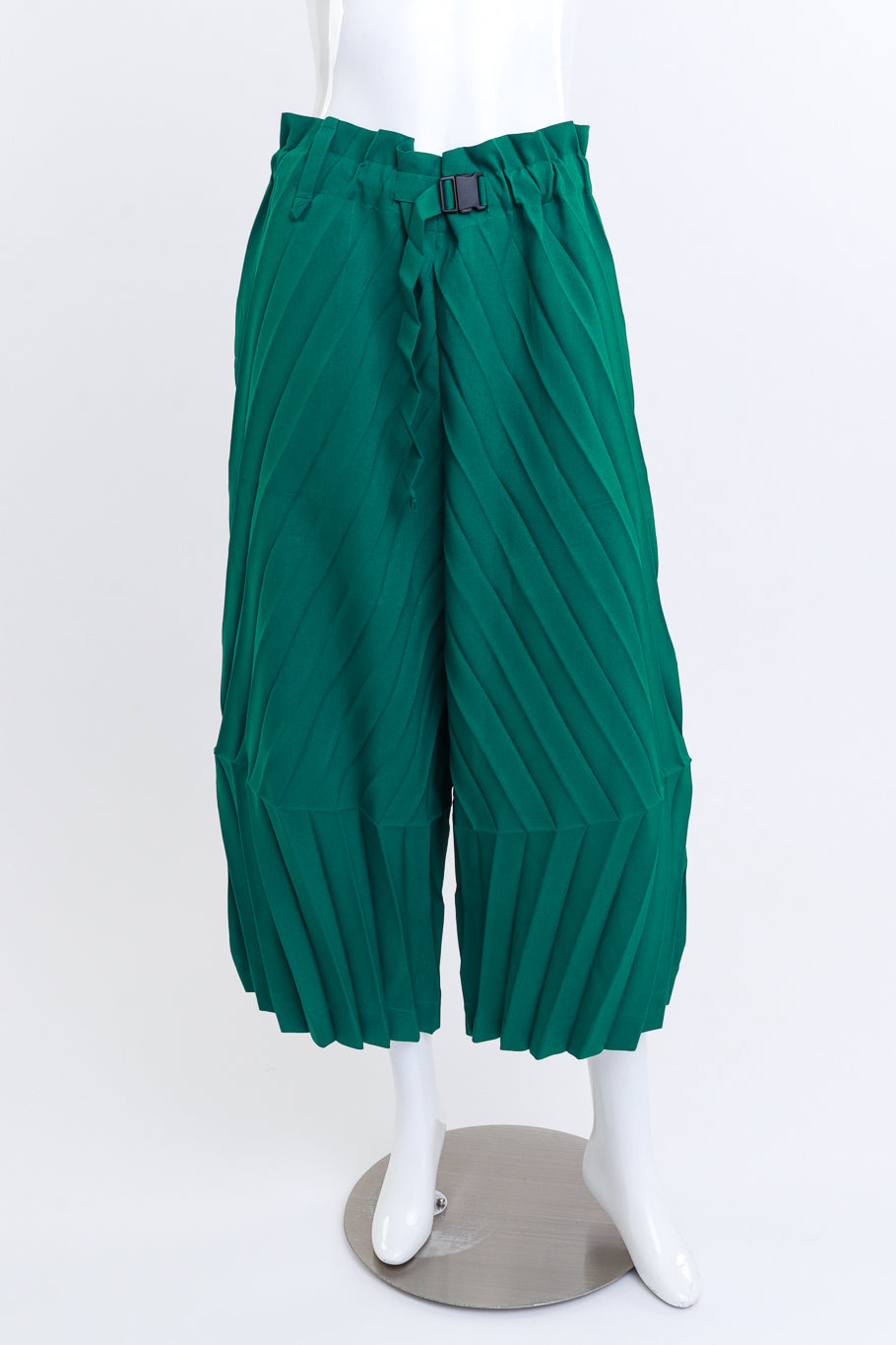 Issey Miyake Pleated Paperbag Culottes on mannequin @RECESS LA