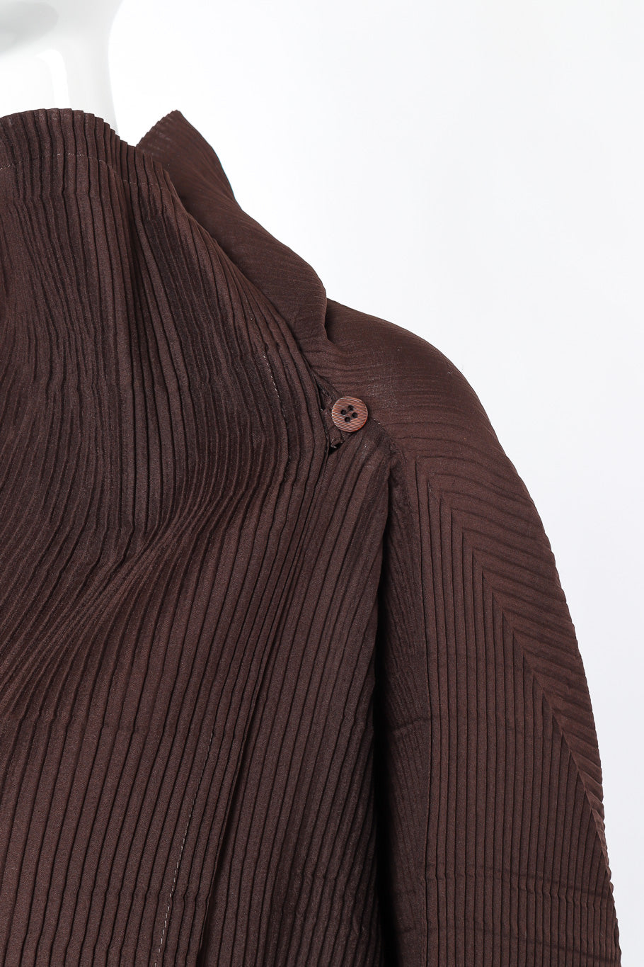 Issey Miyake Fete Stripe Like Pleats Pullover button closure closeup @Recessla