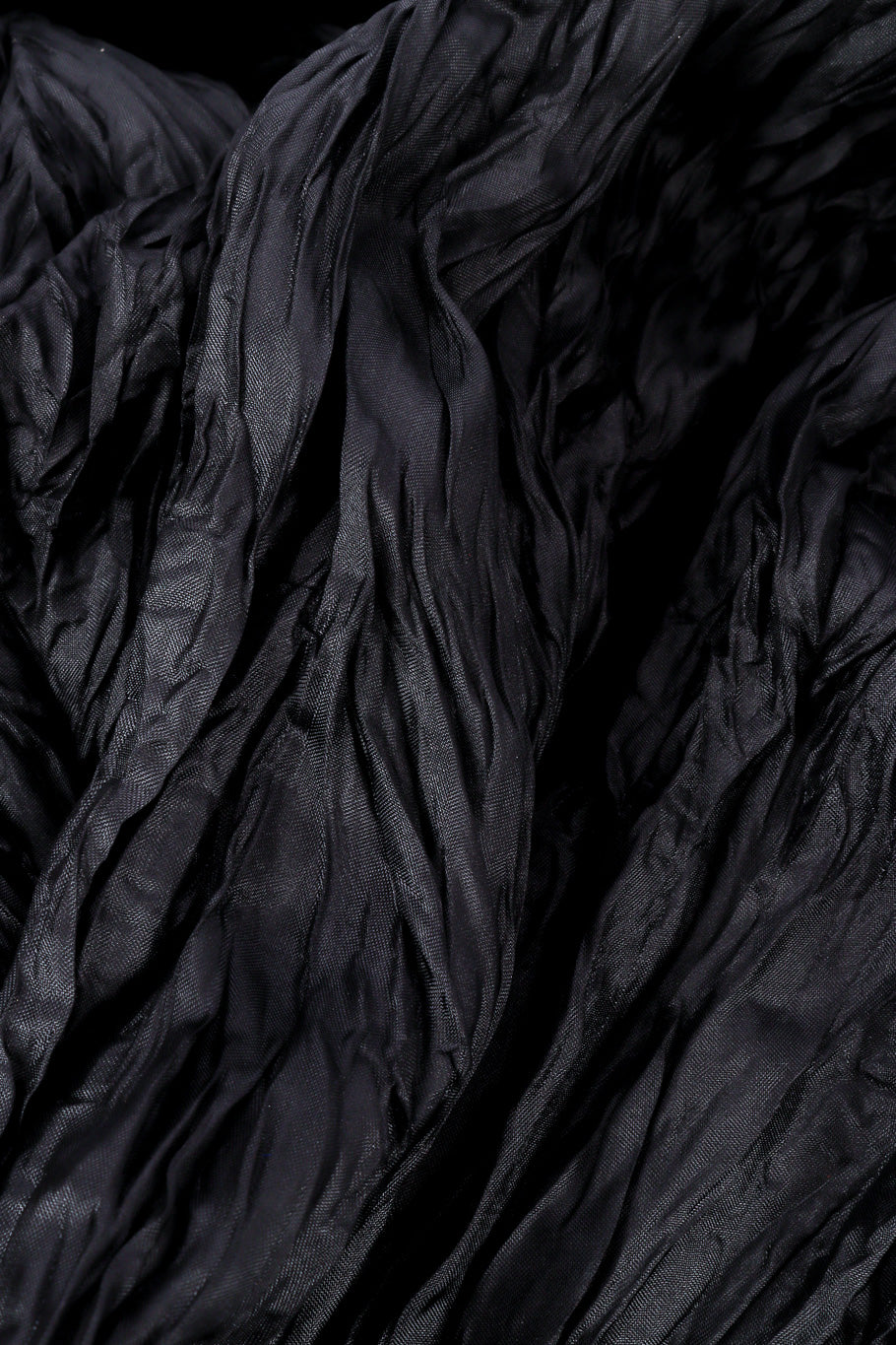 Issey Miyake Crinkle Pleat Turtleneck fabric closeup @Recessla