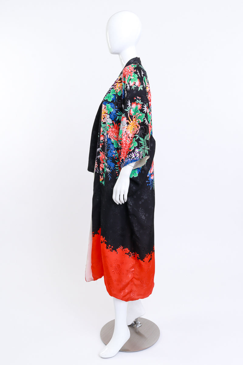 Vintage Japanese Floral Kimono on mannequin @RECESS LA