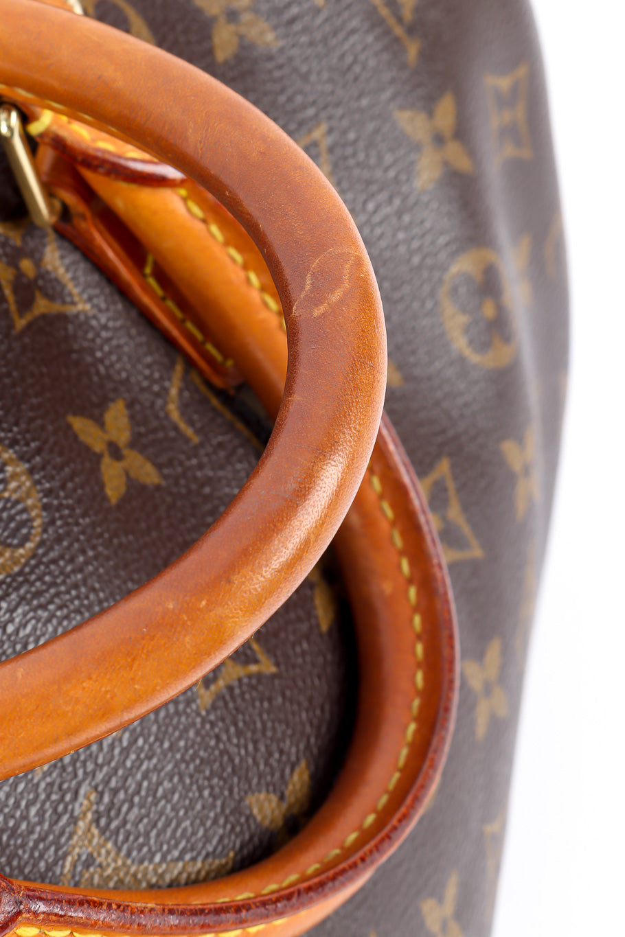 Louis Vuitton classic monogram speedy 30 leather details @recessla