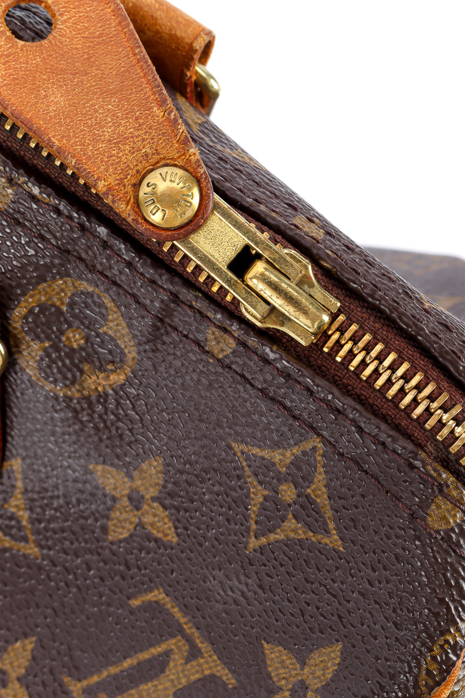 Vintage Louis Vuitton Classic Monogram Speedy 30 Bag II zipper closeup @Recessla