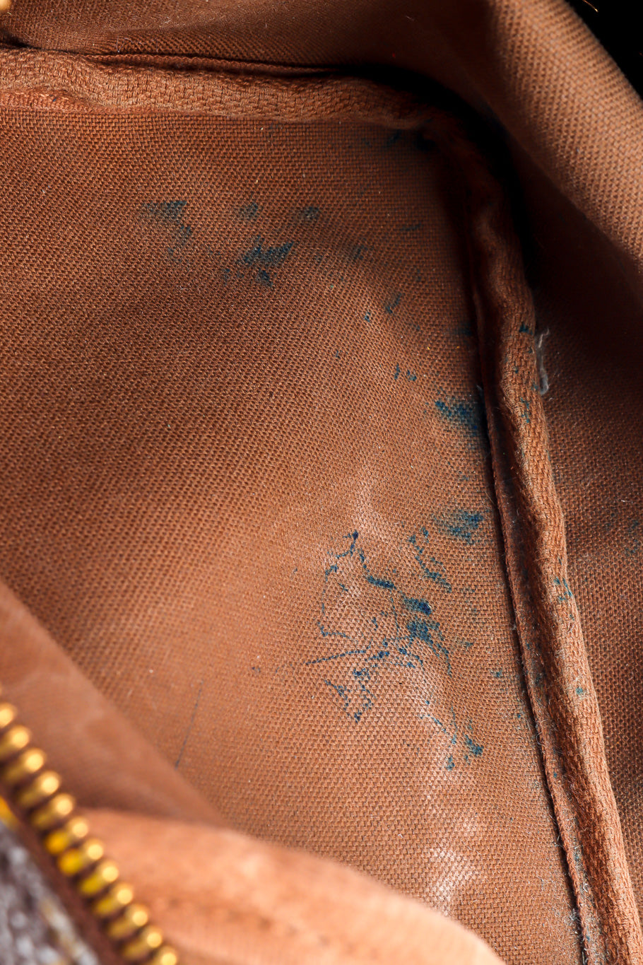Vintage Louis Vuitton Classic Monogram Speedy 30 Bag II stain on lining closeup @Recessla