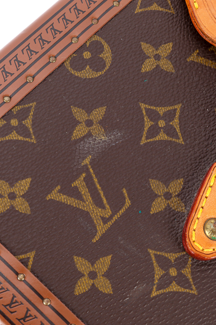 Vintage Louis Vuitton Classic Monogram Vanity Case minor wear closeup @Recessla