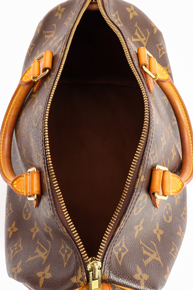 Vintage Louis Vuitton Classic Monogram Speedy 30 Bag III top view of inner lining @Recessla