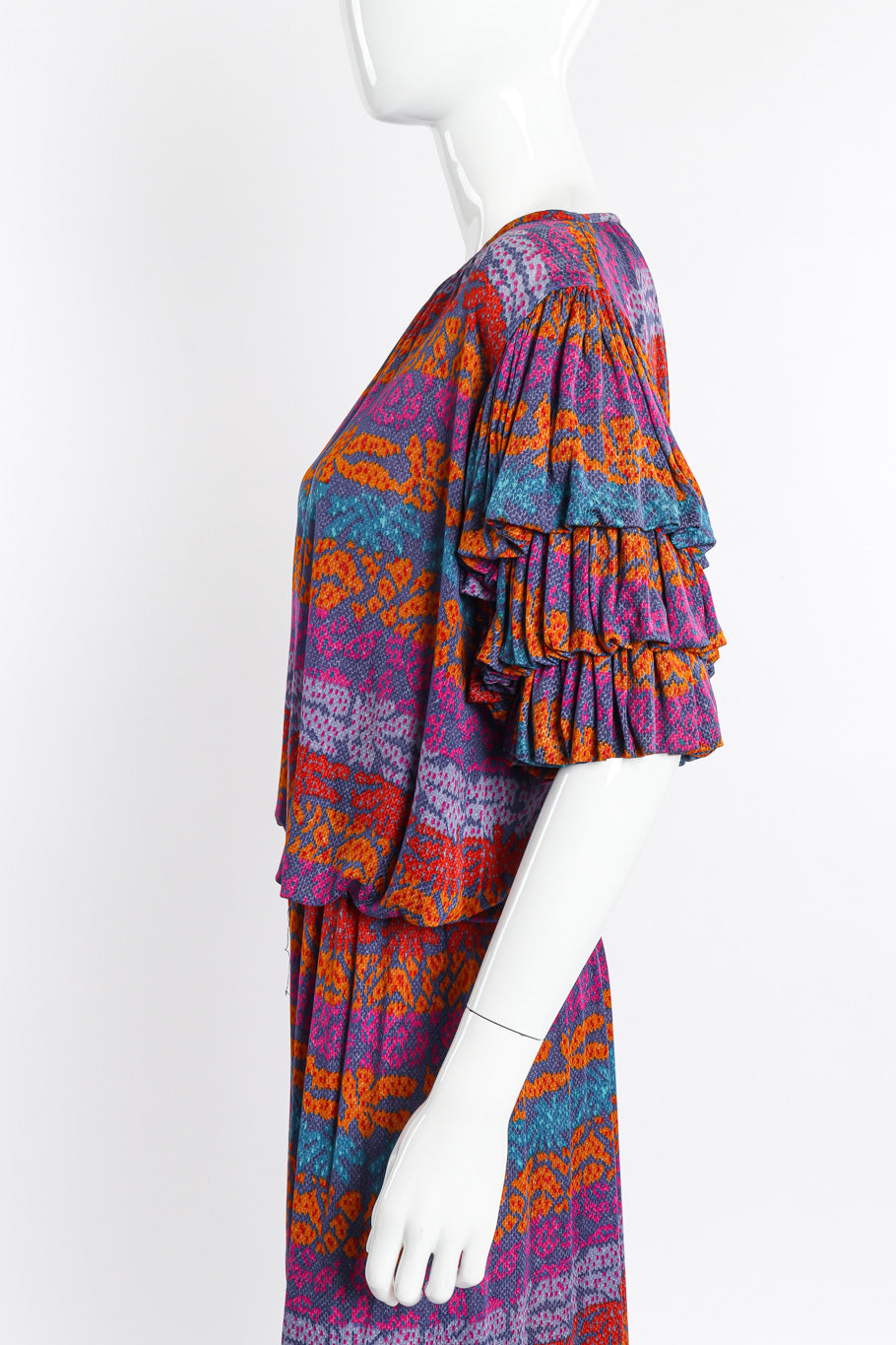 Printed Silk Top & Skirt Set on mannequin sleeve close @recessla 